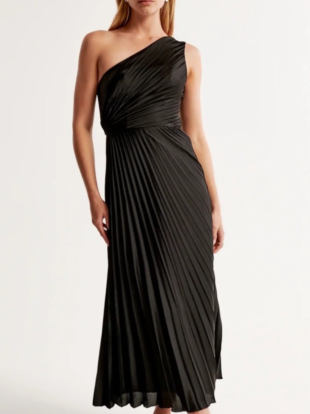 Abercrombie & Fitch One-Shoulder Black Pleated Gown